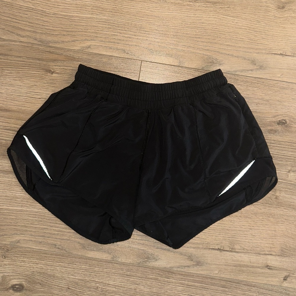 Lululemon Hotty Hot Short